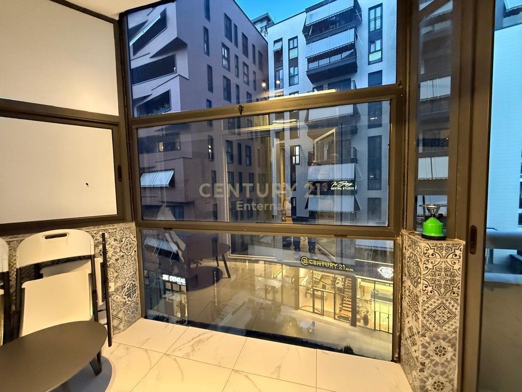 Apartament 1+1 Me Qira në Liqeni i Tiranës, Rruga e Kosovarëve