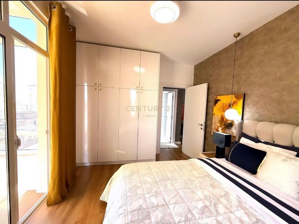 IN AFFITTO APPARTAMENTO 1+1 – TIRANA MOSAIC, ZONA 21 DHJETORI 800 € /mese Superficie lorda 77m2