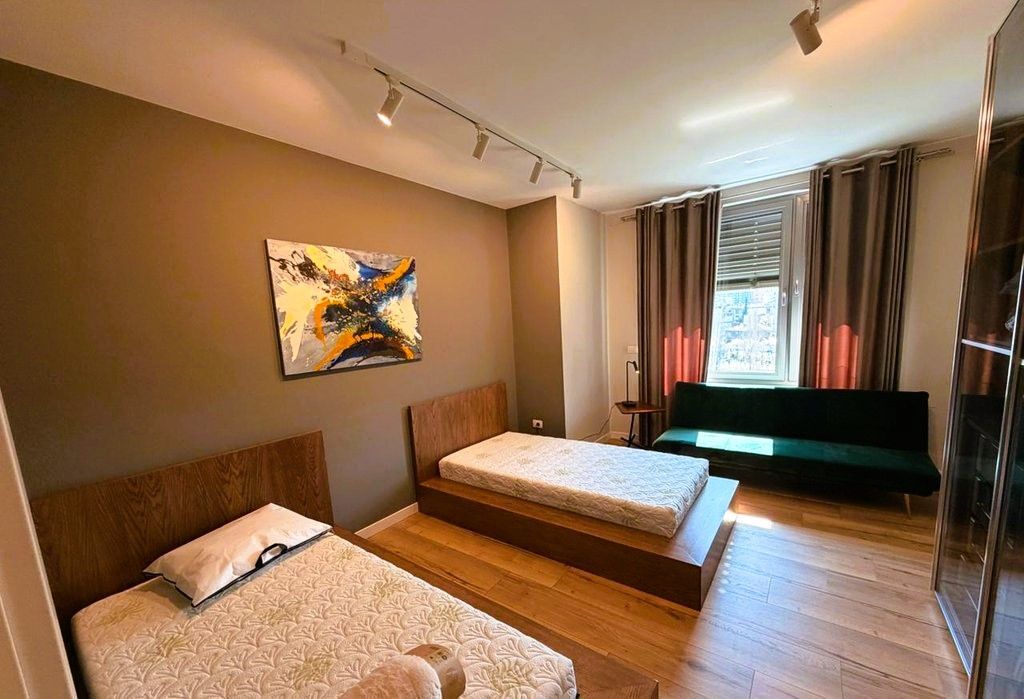 LUXURY APARTMENT FOR RENT 2+1+2+STORAGE+PARKING SPOT NEAR DINAMO STADIUM