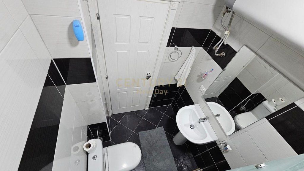 Appartamento 2+1+2 In Vendita presso l'ex Distretto di Polizia, Durrës - 145.000€ | 86 m²
