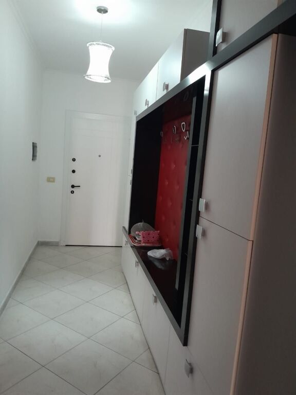 AFFITTASI APPARTAMENTO 2+1 PRESSO KMY A YZBERISHT