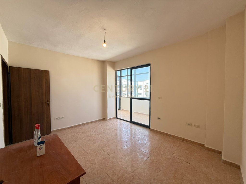 Apartment 1+1 for sale at the former Park (NSHARAK)