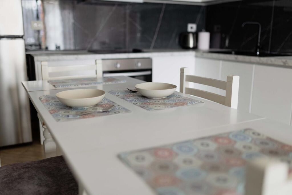Appartamento 2+1 in Affitto a Lungo Termine - Lungomare, Vlorë