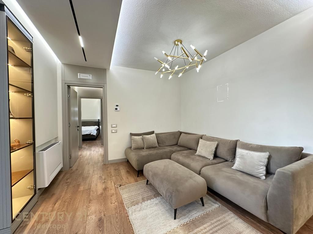 JEPET ME QERA APARTAMENT 2+1+2 TE PALLATI ME SHIGJETA