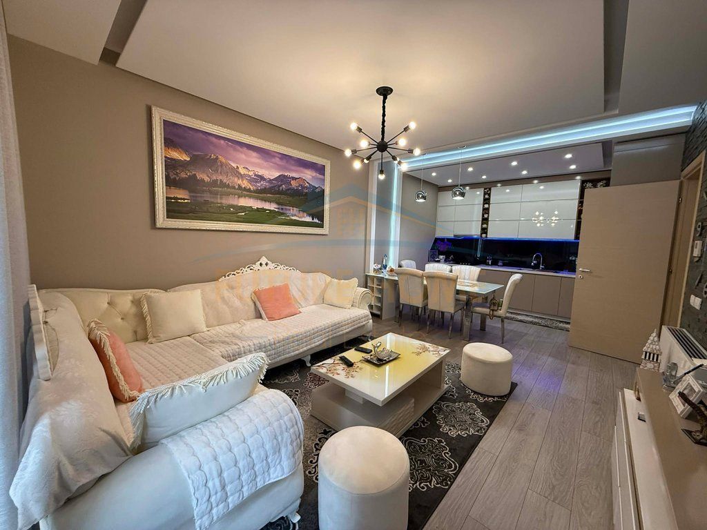 In vendita, Appartamento 2+1+2, Green City Residence, Unaza e Re