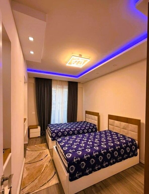 LUXURY APARTMENT 2+1+PARKING SPACE NEAR FLORA CAFE !