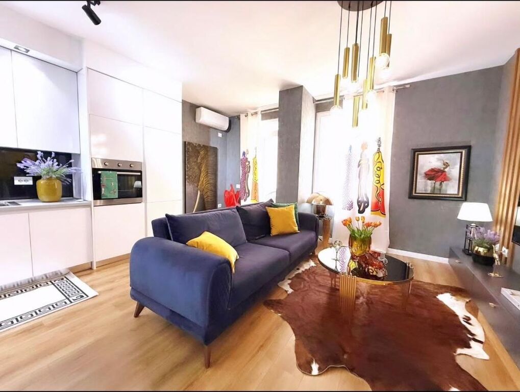 JEPET ME QERA APARTAMENT 1+1 – MOZAIKU I TIRANËS, ZONA 21 DHJETORI