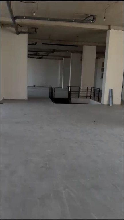 Bulevardi i Ri! Për shitje Ambient Biznesi Premium 281 m² | Lartësi 4.8 m | Ndërtim i Ri | Lokacion Strategjik