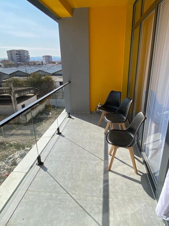 Apartment 1+1 for rent, at the end of Bulevardi i Ri (Bermond Complex): 450 thousand lek