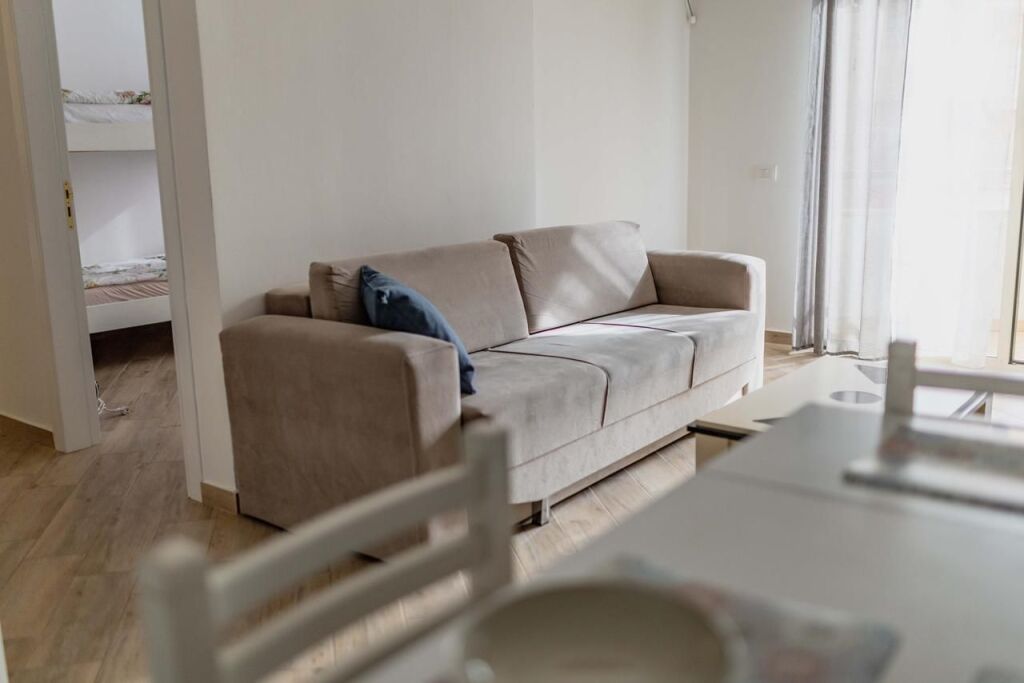 Appartamento 2+1 in Affitto a Lungo Termine - Lungomare, Vlorë