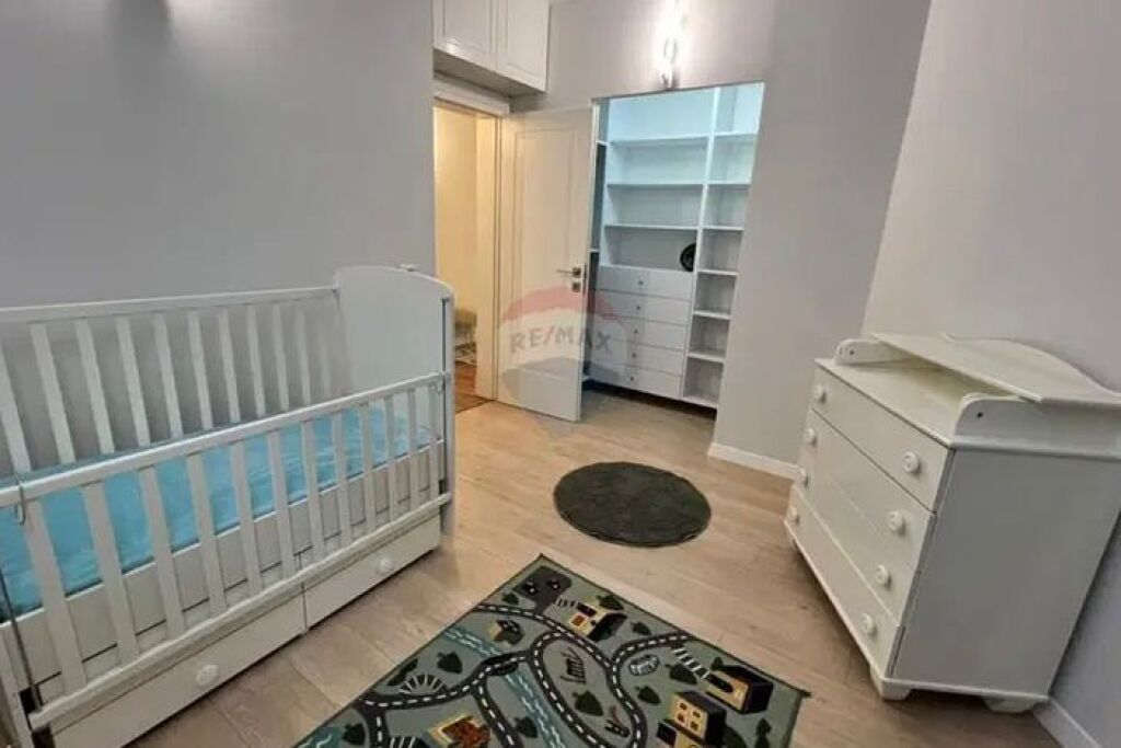 Apartment 3+1+2 parking spaces for rent, near Eleonore!