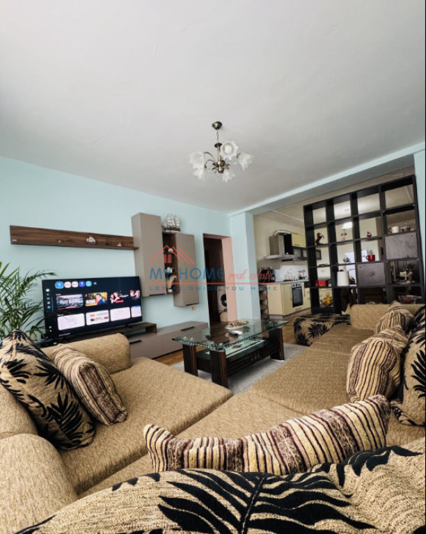 Apartament 1+1 me Qira tek Stadiumi Dinamo