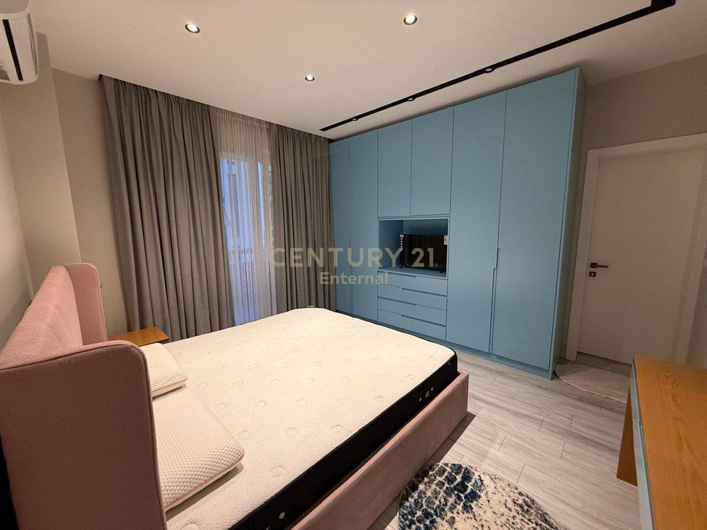 Appartamento 1+1 In Affitto al Lago di Tirana, Via dei Kosovari 850 € /Mese Sup. Totale  80m2