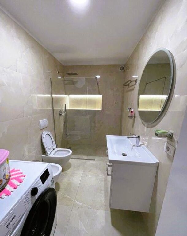 Apartment 1+1 For Rent at Komuna e Parisit