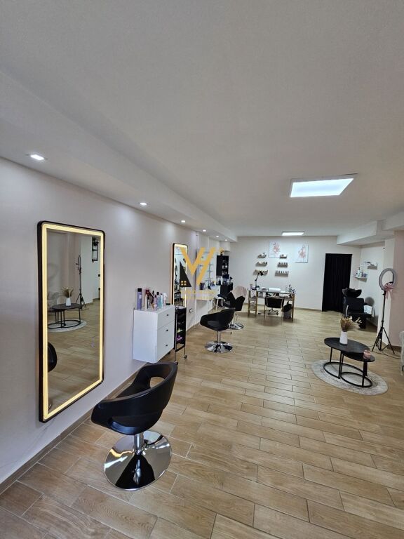 SHOP FOR RENT 60 M2 AT THE FORMER EXHIBITION 60,000 LEKE