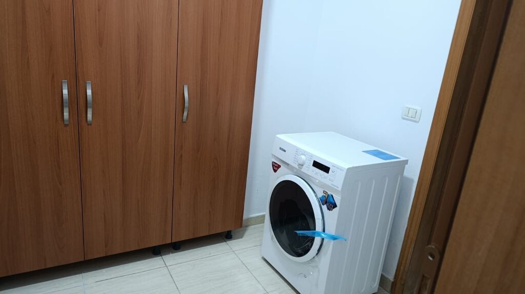 1+1,furnished at 7 dwarfs,elbasani street,650 euro