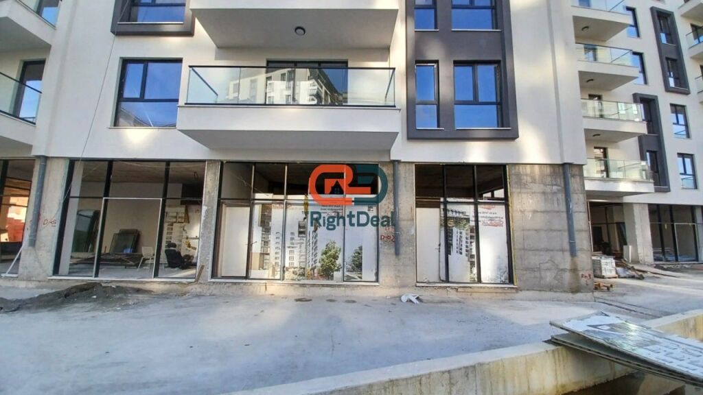 At Aviation Field, In Turdiu Complex, Business Unit For Sale With Regular Layout Ideal For Investment!!!