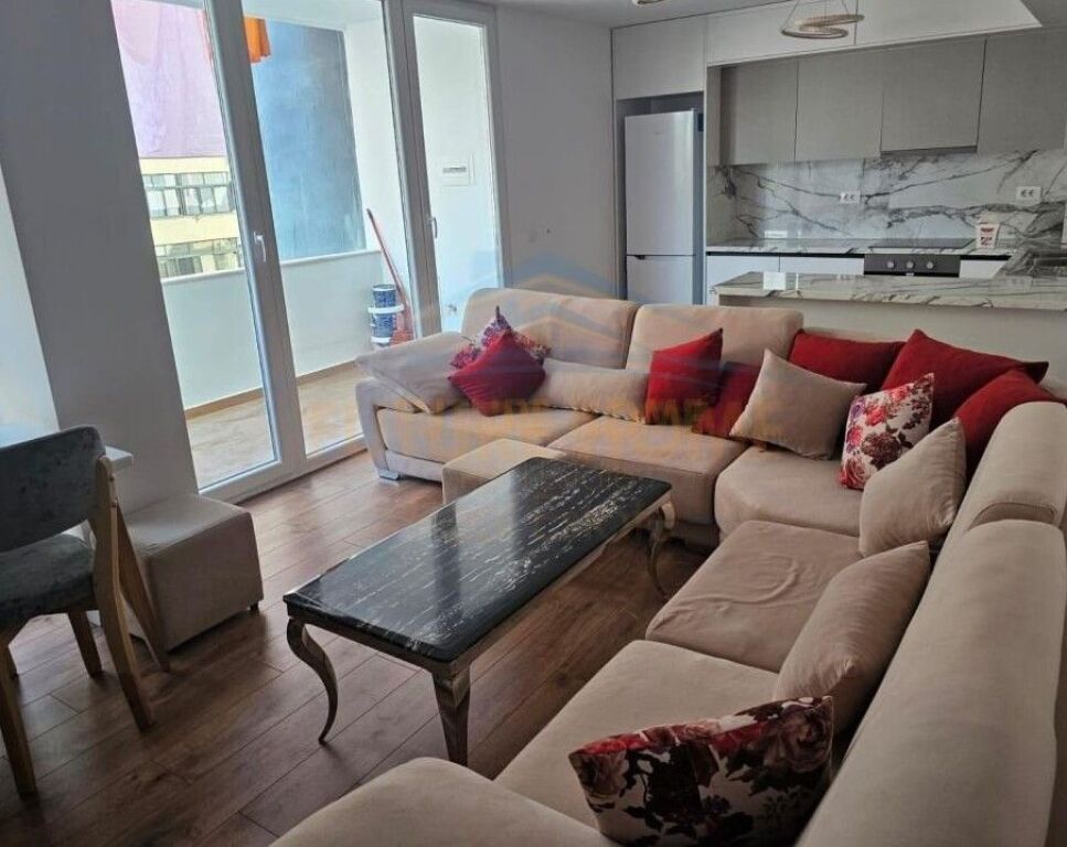 Rent, Apartment 2+1, 21 Dhjetori