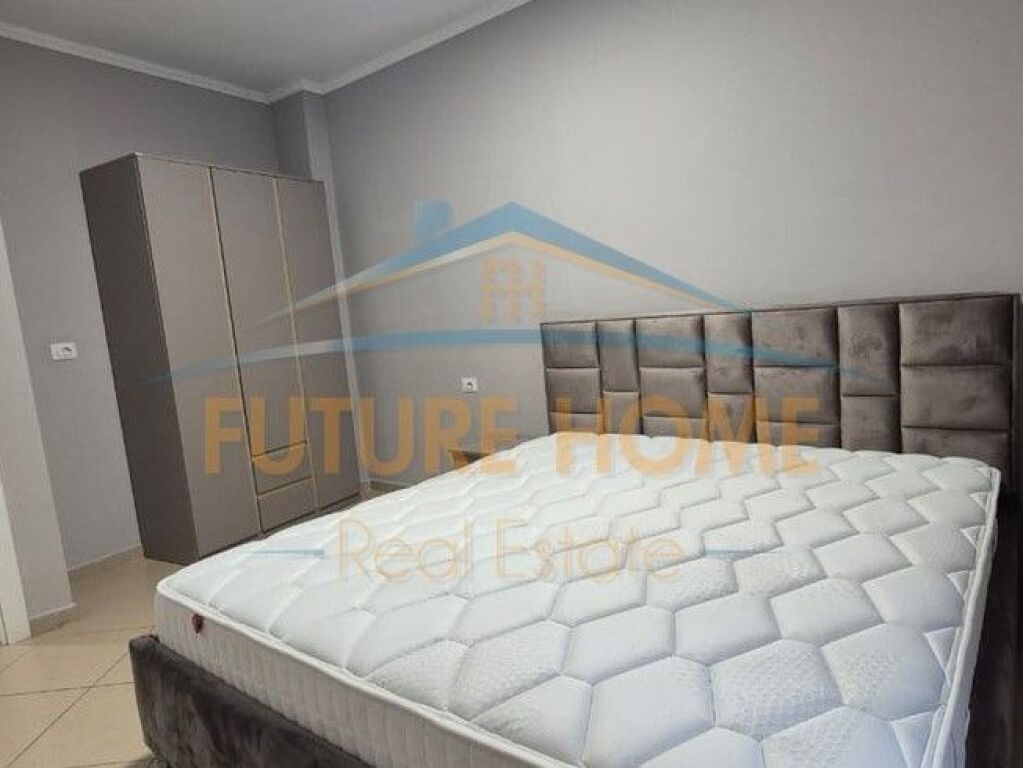 Shitet, Apartament 2+1+2, Don Bosko, Tiranë.