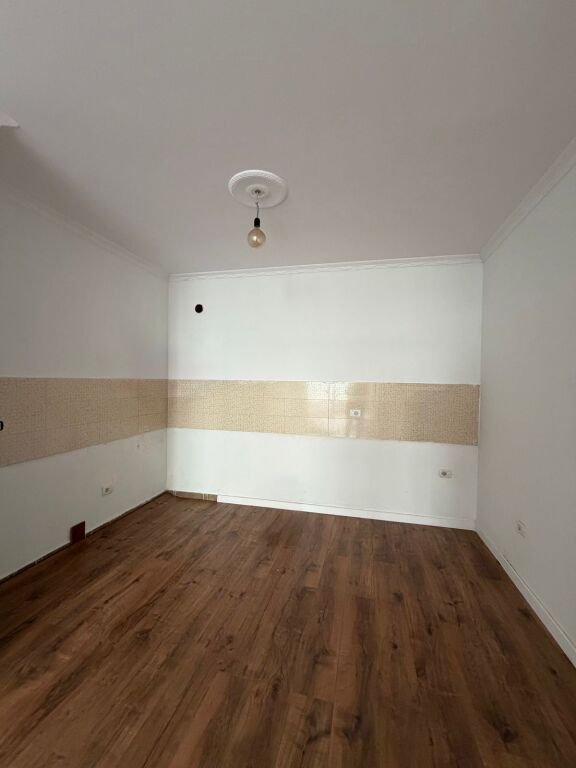 🏡 Vendesi Appartamento 2+1 ad Astir – Complesso Fratari