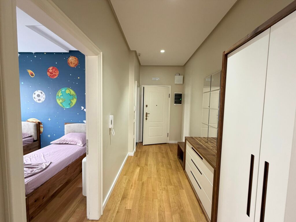Apartment for Rent at the Botanical Garden