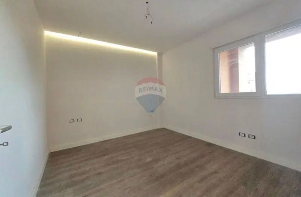 Appartamento - In Vendita - Via Qemal Stafa, Tirana