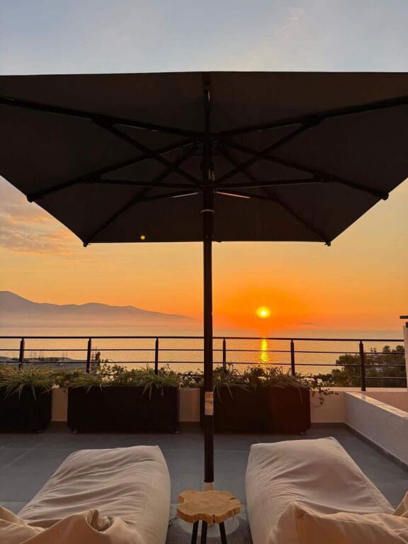 Super Appartamento in vendita diviso in 2 monolocali 290.000 euro Radhime Vlore