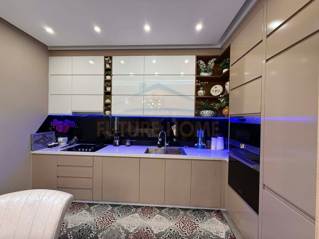 In vendita, Appartamento 2+1+2, Green City Residence, Unaza e Re