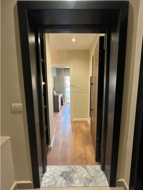 Shitet , Apartament 1+1 , Mine Peza , Tirane..