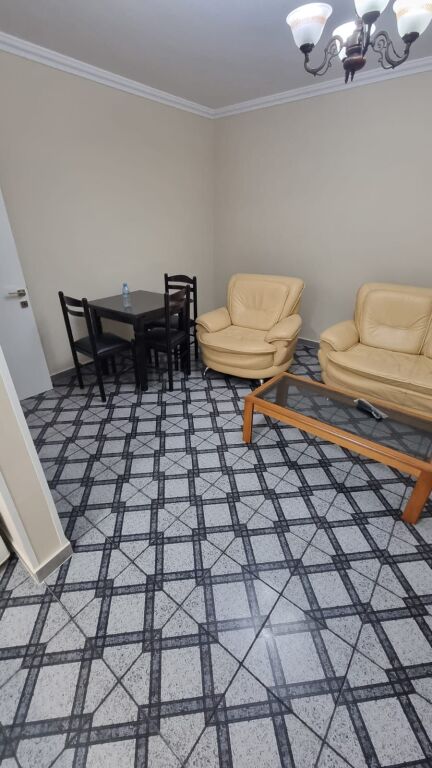 Appartamento 1+1 in affitto, via Irfan Tomini, 450 Euro