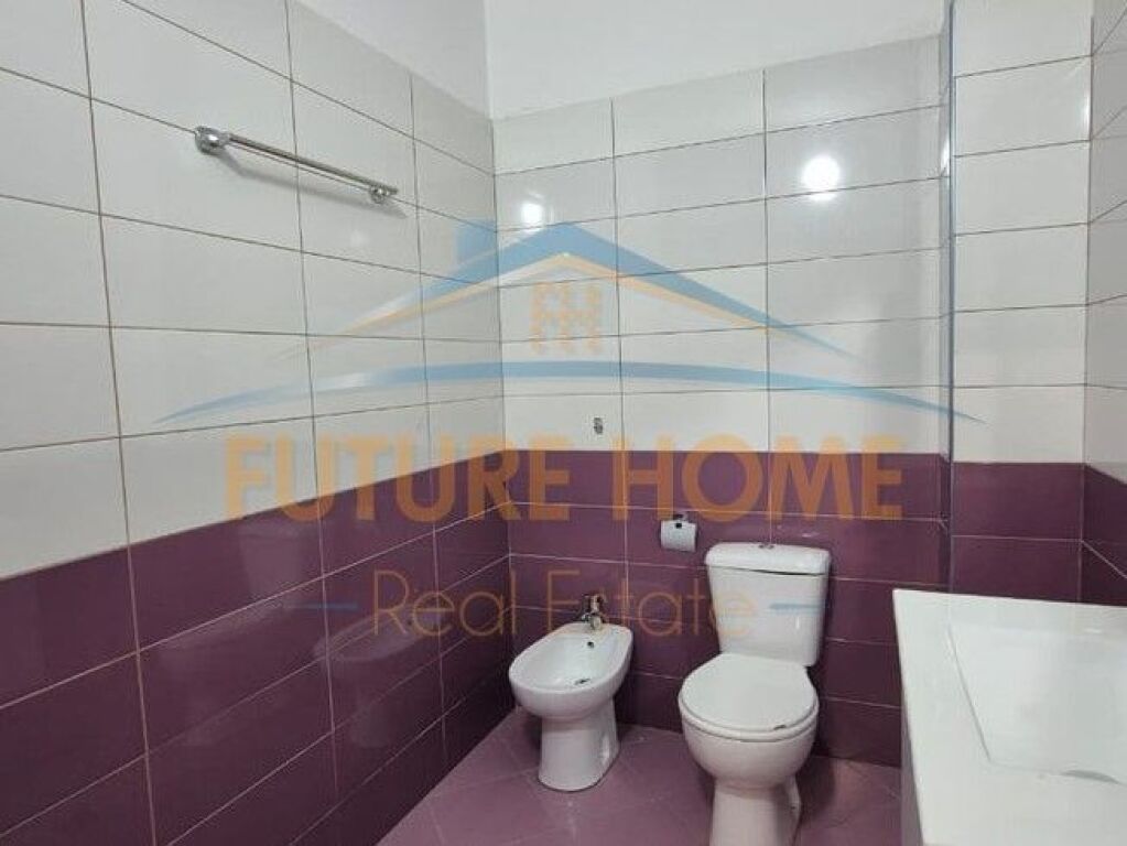 Shitet, Apartament 2+1+2, Don Bosko, Tiranë.
