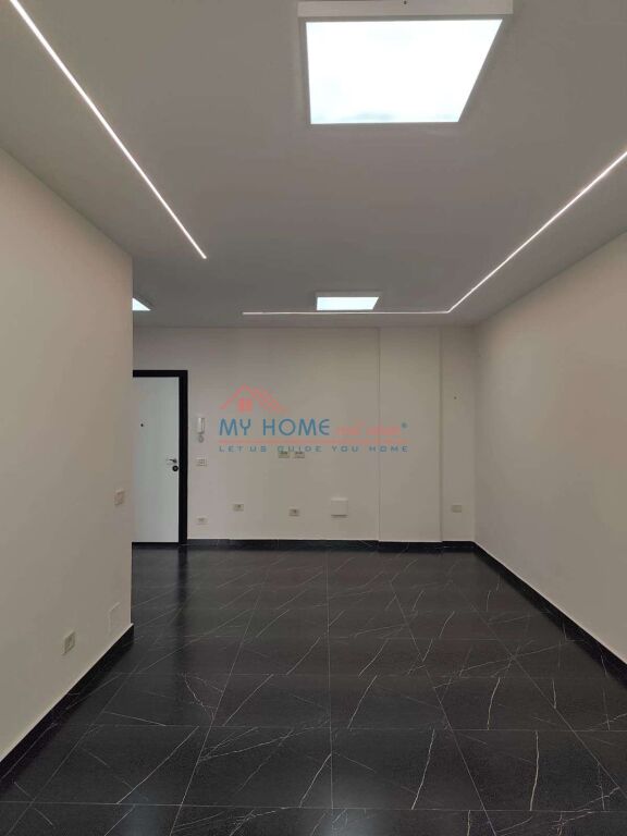 Zyre me qera Rruga Mine Peza ne Tirane