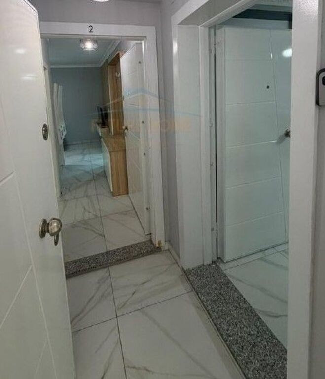 In vendita, Appartamento 2+1+2, Via Barrikadave, Tirana