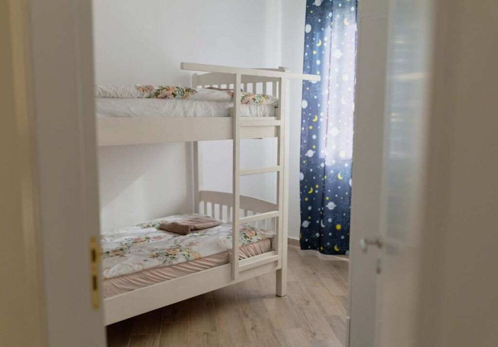 Appartamento 2+1 in Affitto a Lungo Termine - Lungomare, Vlorë