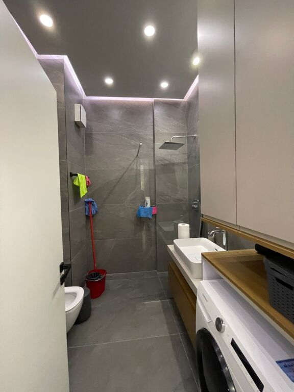 🏙️ Ekskluzive – Apartament Luksoz 1+1 me Qira