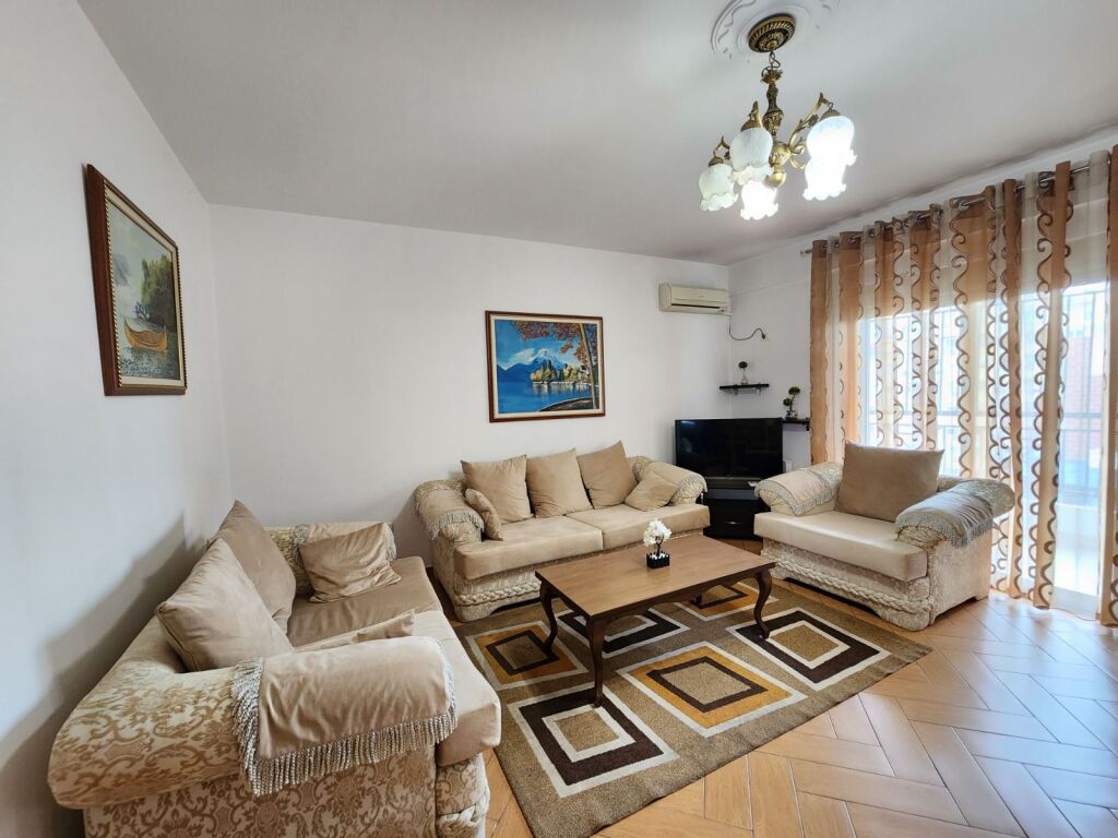 Apartment 2+1, Selvia!