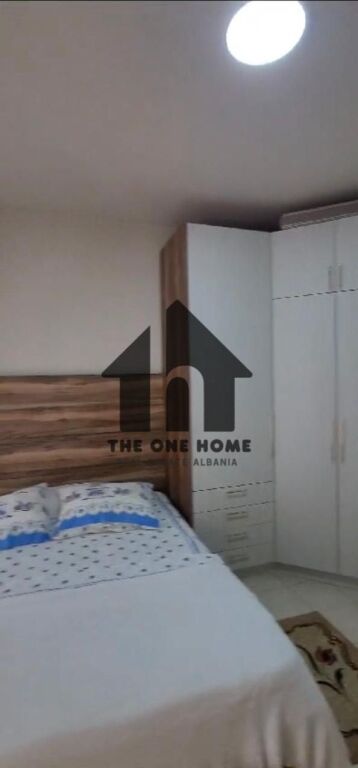 Rent 1+1 Paris Commune / New building .
