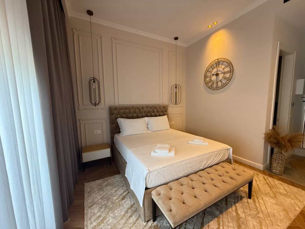 Super Appartamento in vendita diviso in 2 monolocali 290.000 euro Radhime Vlore