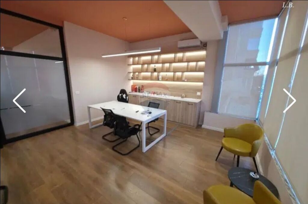 Ufficio in Affitto 200 m² – Ingresso Dedicato!