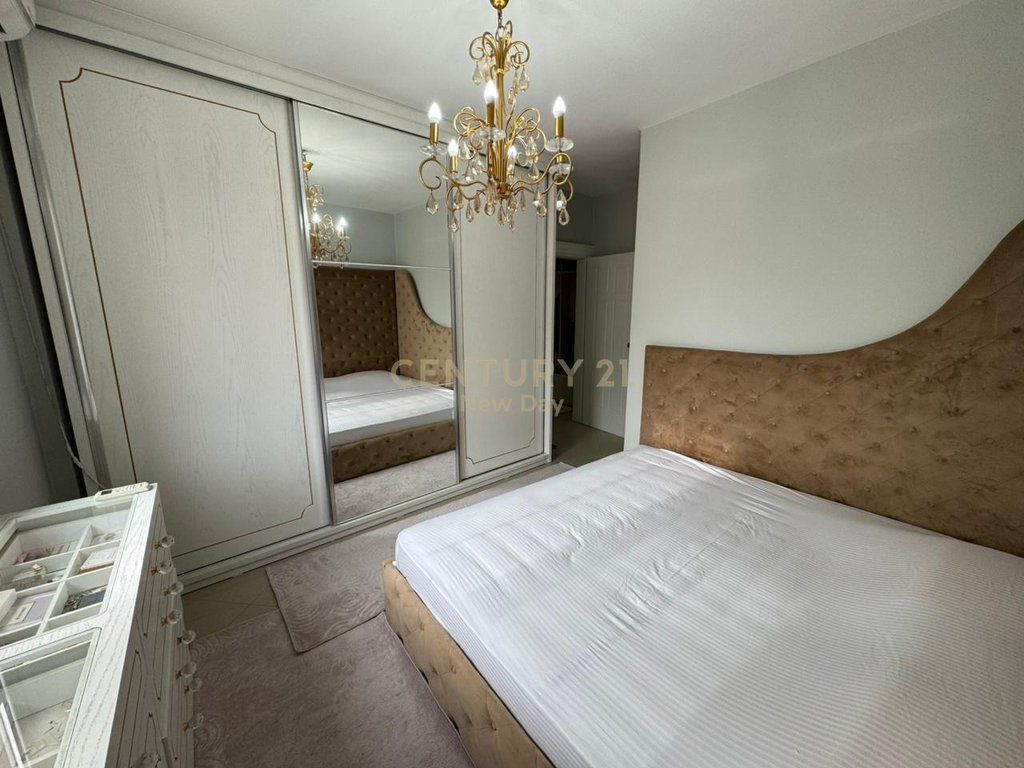 Appartamento 2+1+2 In Vendita presso l'ex Distretto di Polizia, Durrës - 145.000€ | 86 m²