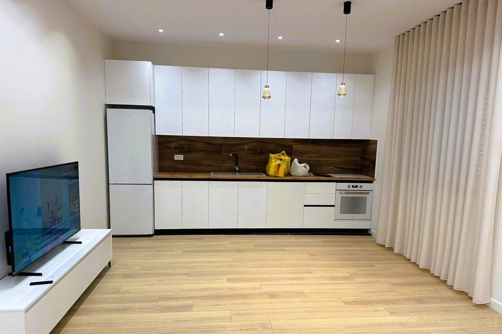 PRIVATE HOUSE FOR RENT AT HIPOTEKA !