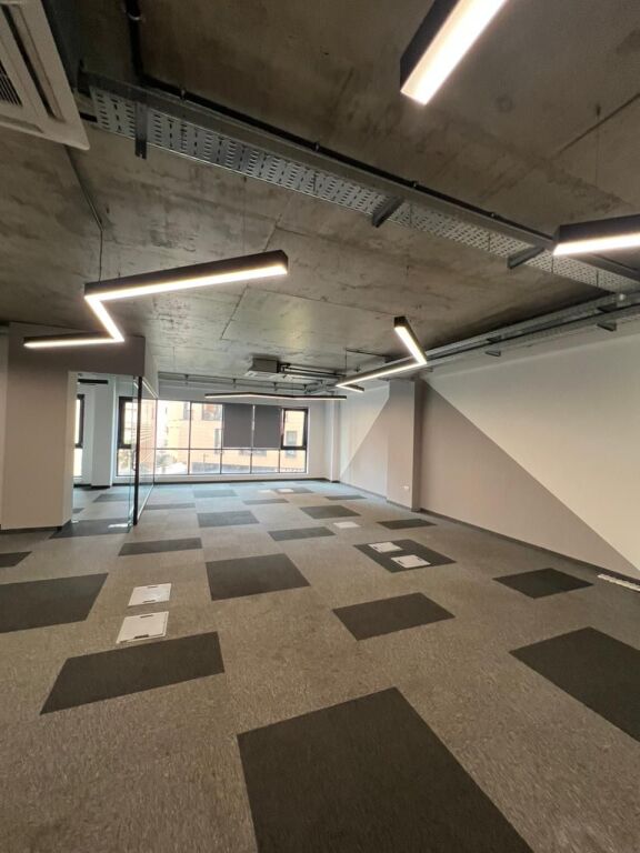 Spazio ufficio in vendita