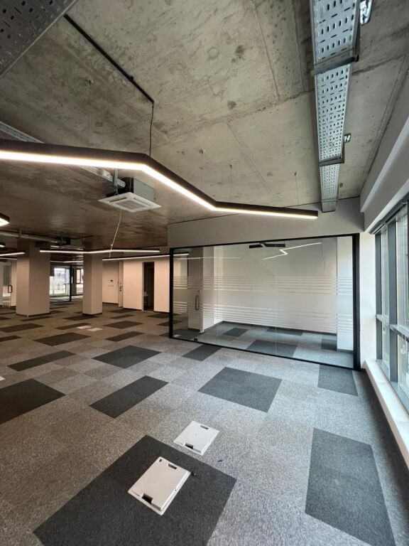 Spazio ufficio in vendita