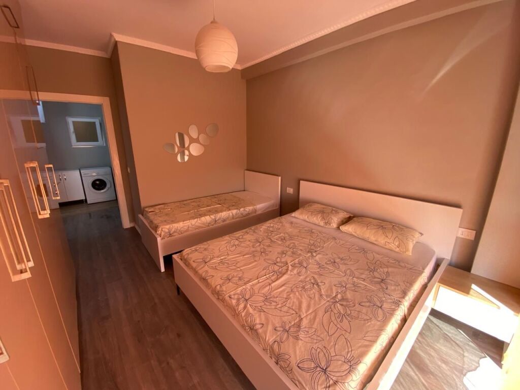 Apartment 1+1 for rent, at the end of Bulevardi i Ri (Bermond Complex): 450 thousand lek
