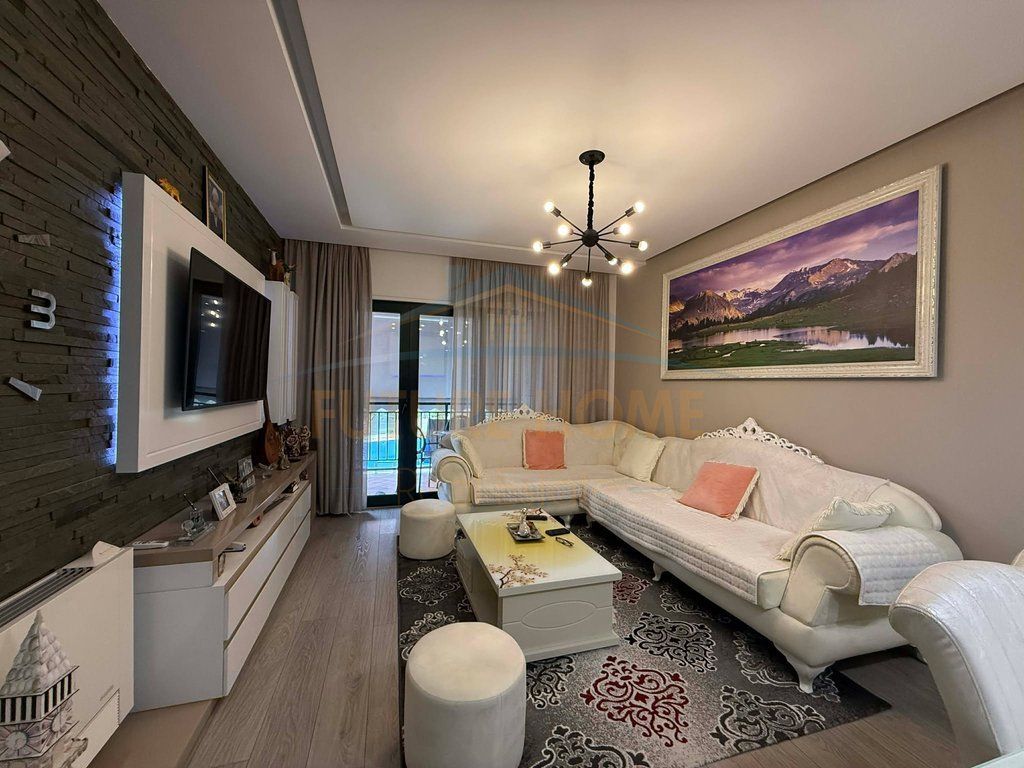 In vendita, Appartamento 2+1+2, Green City Residence, Unaza e Re
