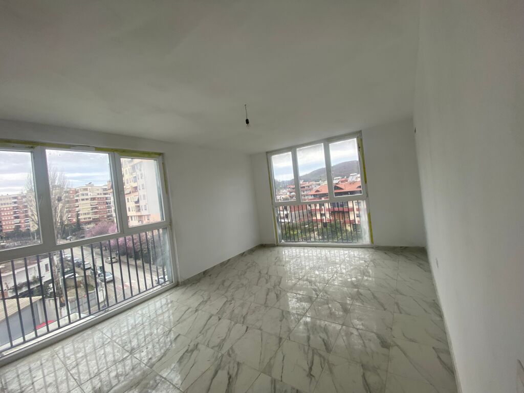 Apartment 2+1 for sale Yzberisht !