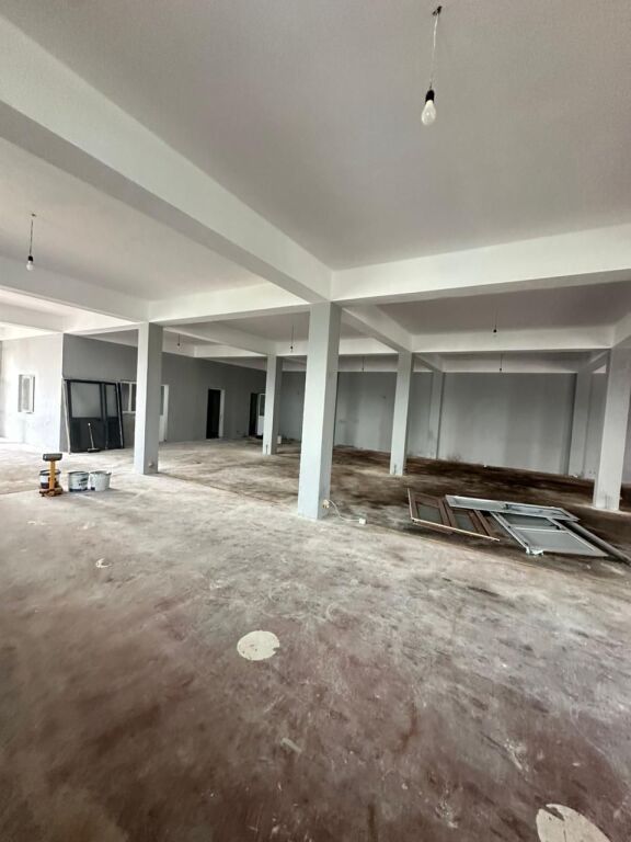 JEPET ME QERA AMBIENT BIZNESI PRANE SPITALIT, DURRES