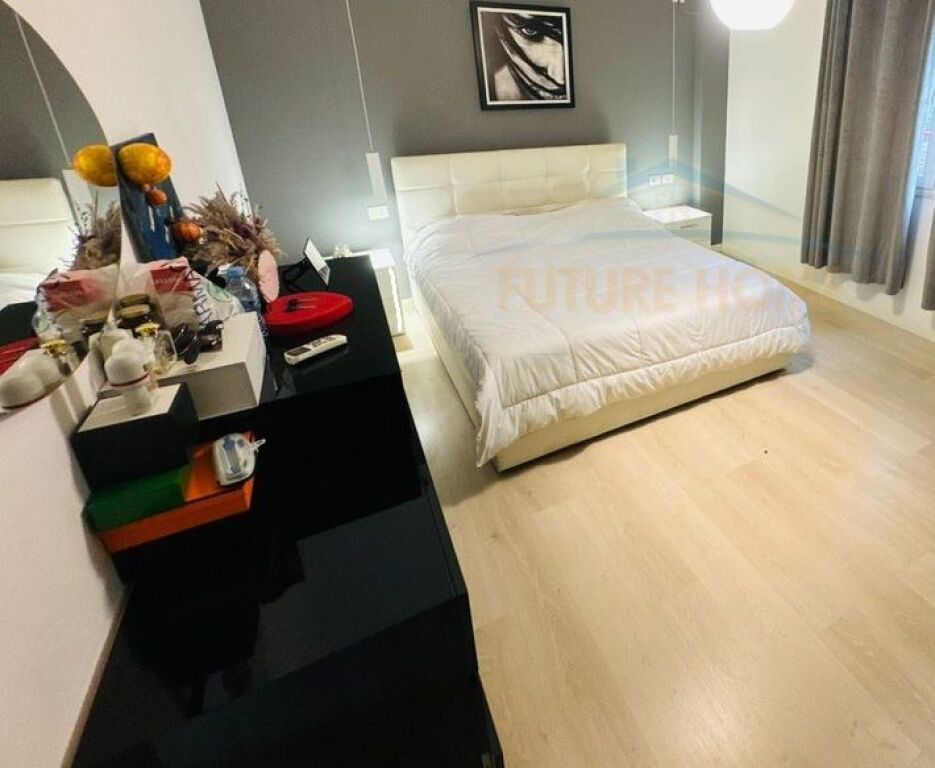 SHITET APARTAMENT 1+1 (I KONVERTUESHEM NE 2+1) RRUGA ALBANOPOLI