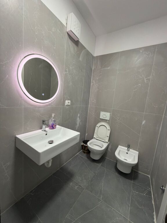 1+1 for rent, Univers city