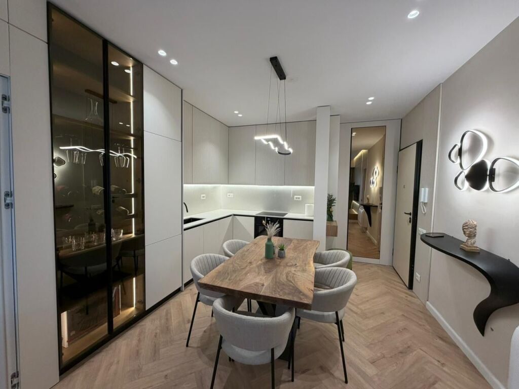 Apartment 2+1+2 at Tirana Garden Building